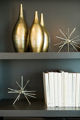 books, shelve, plants